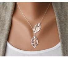 N607 Yiwu Aliexpress Hot Selling Wholesale Jewelry The Two Gold Silver Plated Leaves Fall Short Necklace