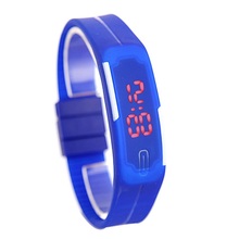 2015 New Relogio Feminino Relojes Silicone Digital Fashion Led Watch Bracelet Cartoon Jelly Men s Kids