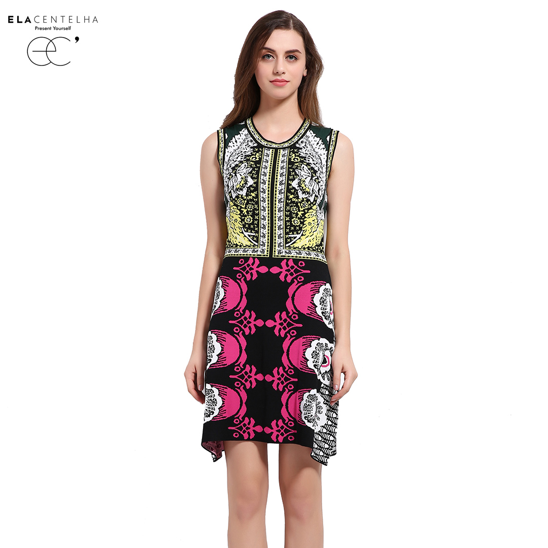 Casual Dress in the Workplace From vintage casual dresses to our traditional daytime designs, you've curated a wardrobe from our excellent offerings that's as effortless as it is enviable! SO CASUAL, IT'S FACTUAL ModCloth's assortment of casual dresses is so astonishing, you might feel inclined to believe is all just a myth!