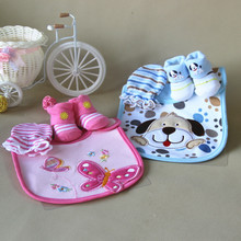 3 pieces high quality baby products (Bib + anti scratch gloves + socks) for 0-6 Month