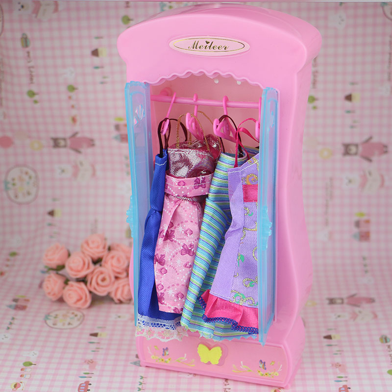 Compra barbie doll ropero armario online al por mayor de china ... Roperos para barbie
