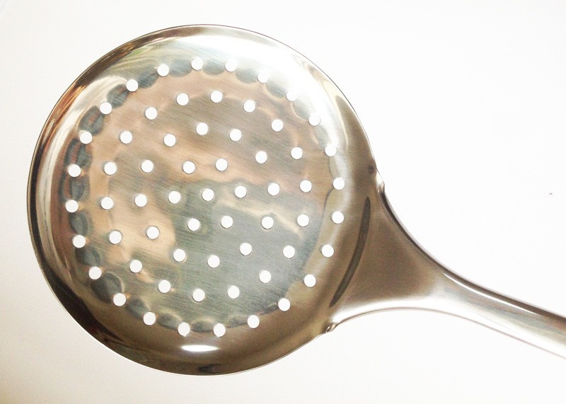 1 pc Stainless steel strainer Large Spoon Colander Filter Colander w