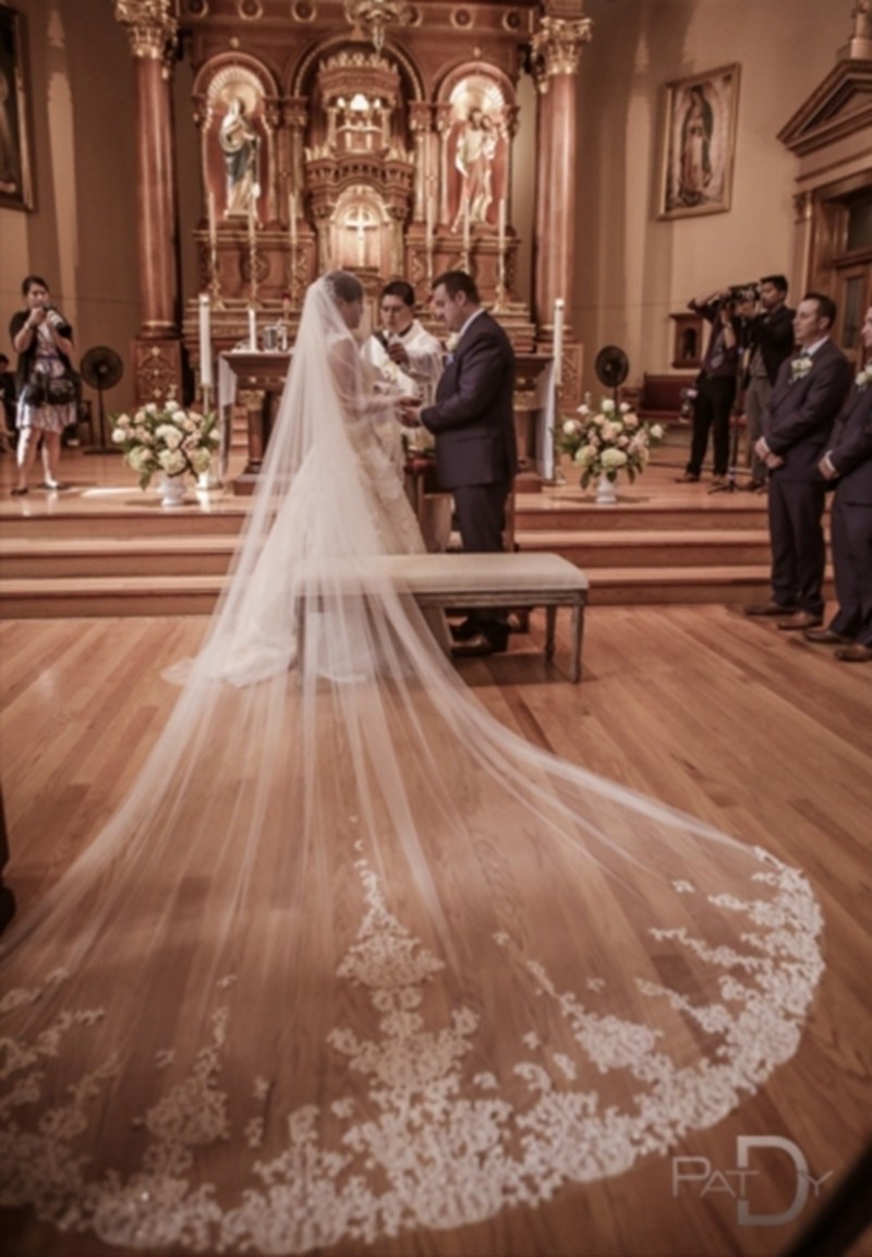 4 Meters White/Ivory Beautiful Cathedral Length Lace Edge