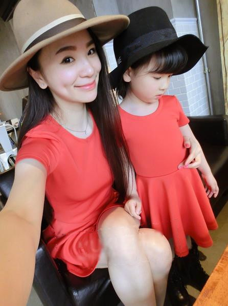 Summer Party Dresses 2015 New Casual Matching Mother Daughter Clothes Patchwork Family Matching Outfits Red Family Look Dresses7